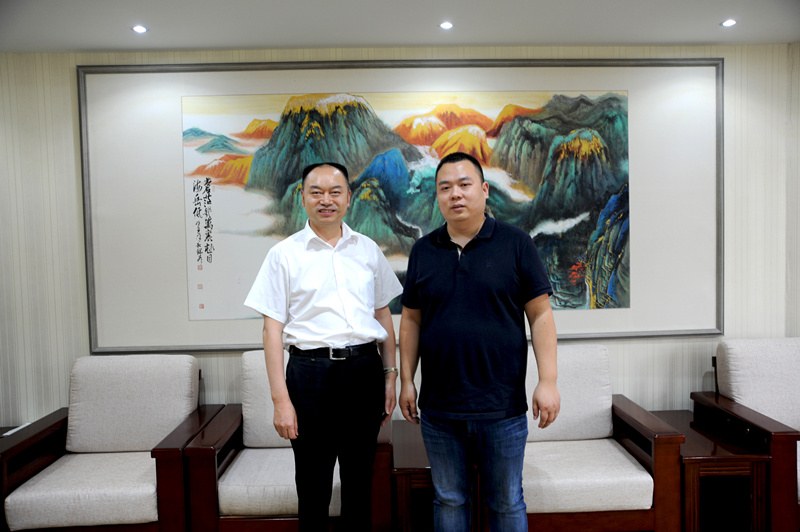 開(kāi)元集團(tuán)與華人集團(tuán)進(jìn)行深入交流互訪